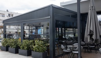 vibes-sport-and-lounge-bar
